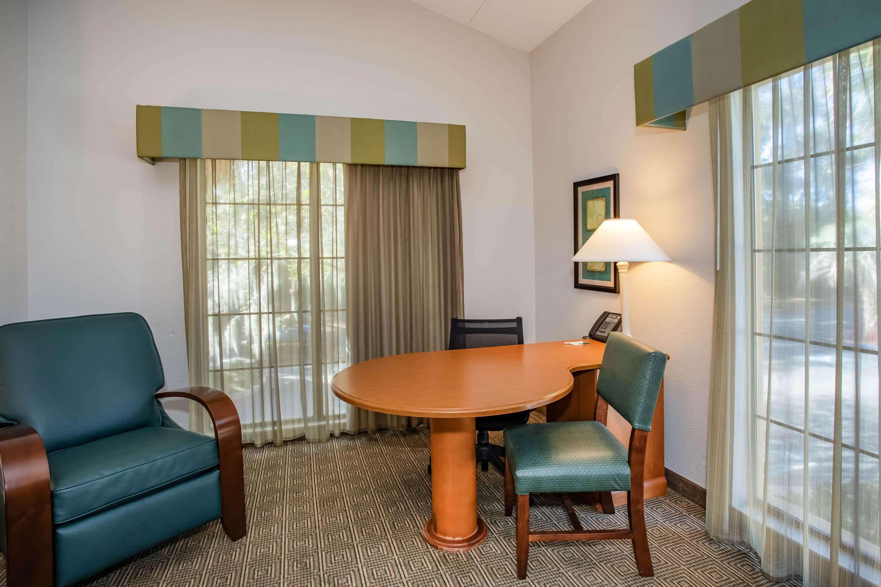 La Quinta Inn By Wyndham Tallahassee North Exterior photo