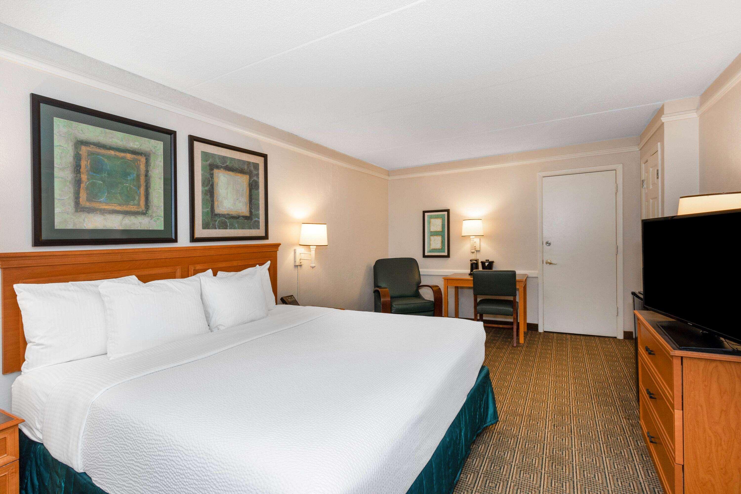 La Quinta Inn By Wyndham Tallahassee North Exterior photo