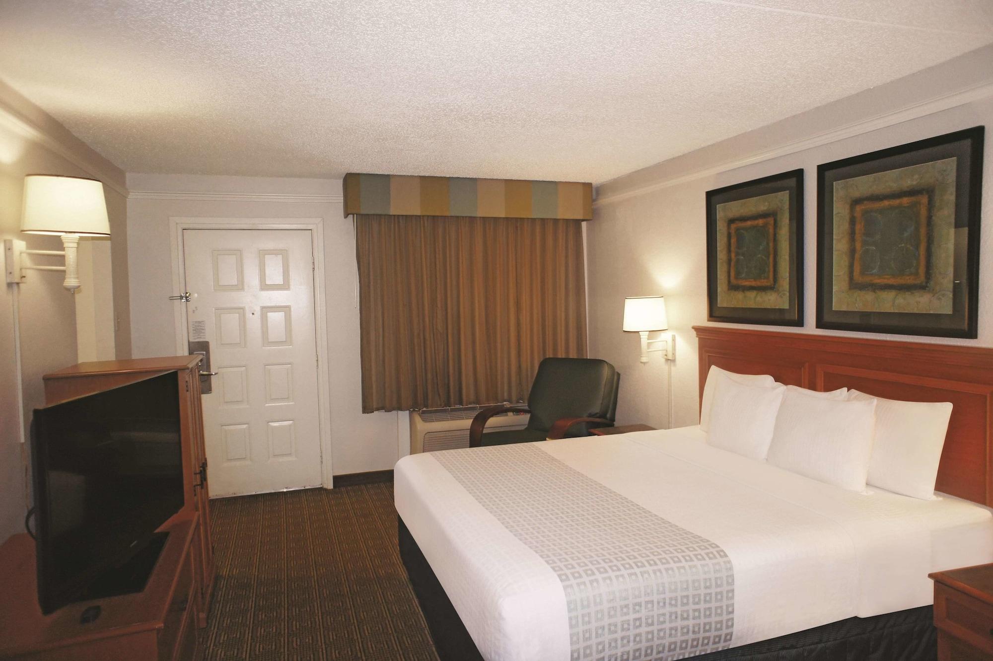 La Quinta Inn By Wyndham Tallahassee North Exterior photo