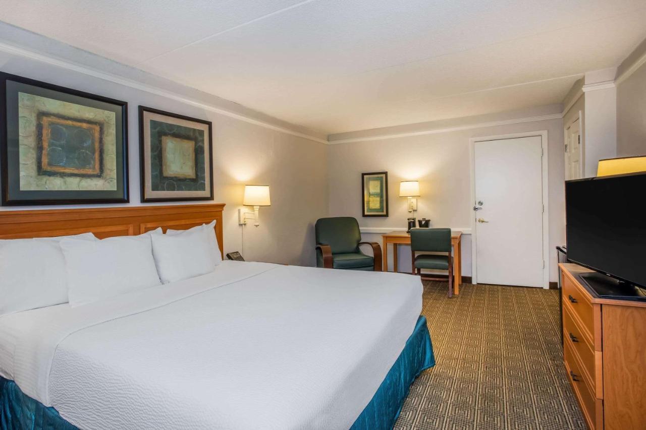 La Quinta Inn By Wyndham Tallahassee North Exterior photo